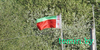 Третий день в брестской спортшколе не видят, как висит государственный флаг (фото)