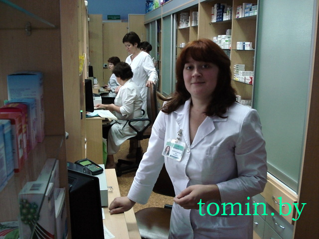 Беларусь празднует День медицинского работника. Аптека № 105, Брест  (фото)