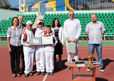 В Минске состоялось гашение почтовых марок с изображениями теннисистов Мирного и Азаренко - фото