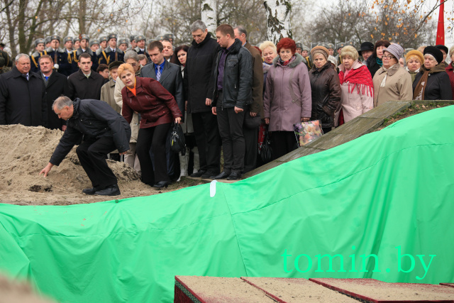 В Бресте перезахоронили останки 949 красноармейцев – узников фашистского лагеря "Ревир" (фото)