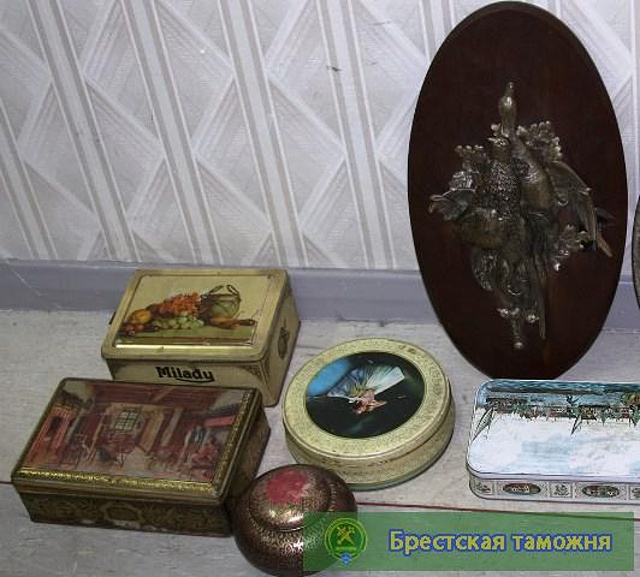 В ПТО «Брест-Центральный» задержаны полсотни предметов старины - фото