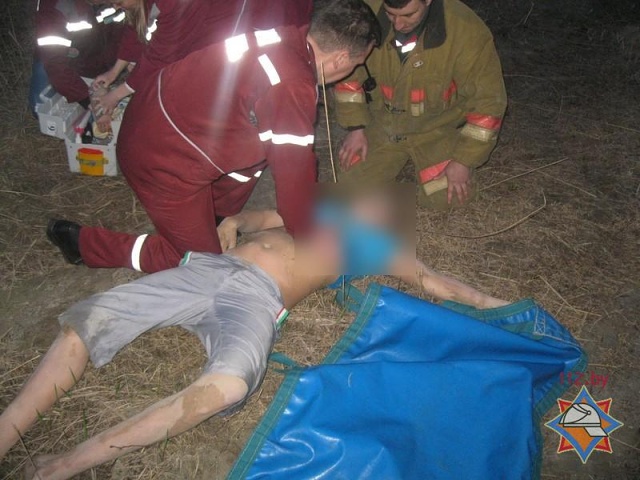  В Пинске засыпало песком двух подростков, один перенес клиническую смерть - фото