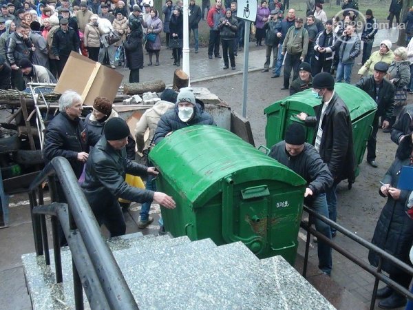 Противостояние на Донбассе: жертвы с обеих сторон - фото