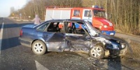 В Жабинковском районе на М1/Е30 столкнулись иномарки: водитель «Фольксвагена» уснула за рулем - фото