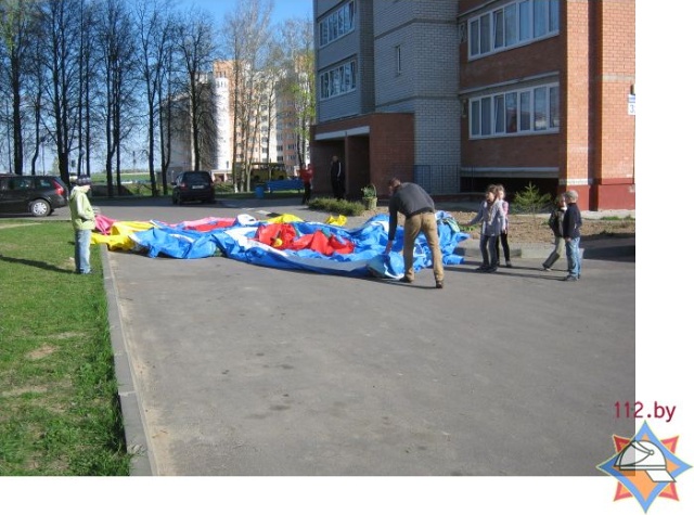 В Горках опрокинулись надувные батуты: пострадали девять детей - фото