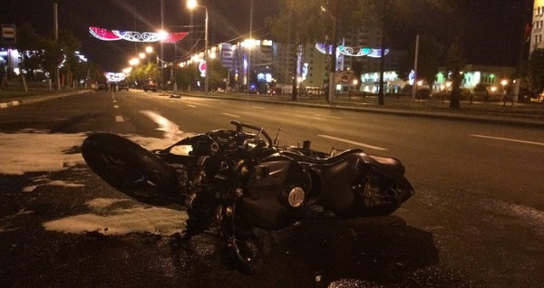 В Витебске мотоциклист на «Ямахе» сбил семейную пару: все трое погибли - фото