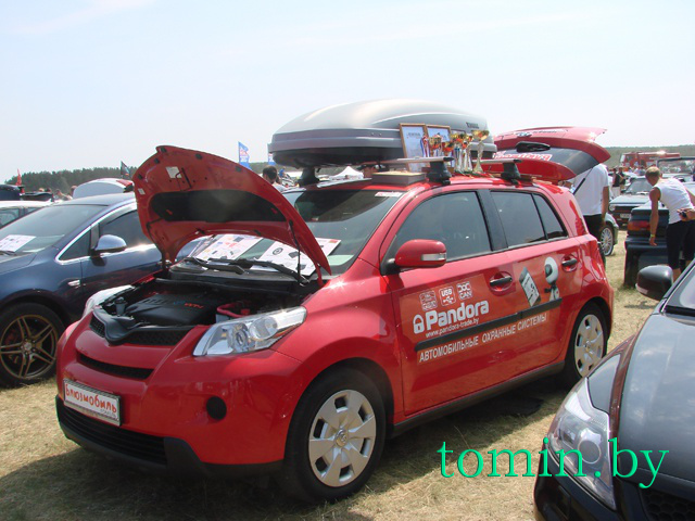 Под Гродно прошел VI Международный фестиваль редких и экзотических автомобилей SunDay AutoGrodno - фото
