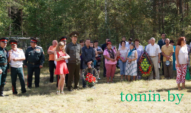 В Пружанcком районе перезахоронили останки 29 воинов, погибших в битве под  Городечно в 1812 году. Фото Тамары ТИБОРОВСКОЙ