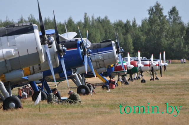 Авиационный праздник в честь 80-летия Могилевского аэроклуба ДОСААФ – фото