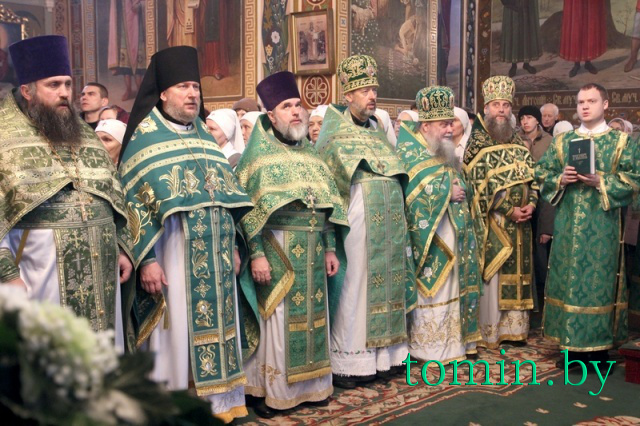 Духовенство и миряне Брестской епархии поздравили Владыку Иоанна с днем тезоименитства - фото