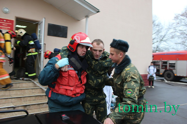 Спасатели и пограничники провели совместное учение на заставе «Брест» - фото