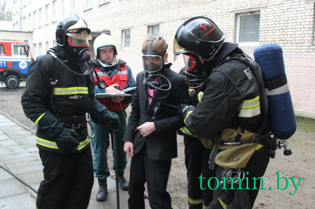 В Бресте эвакуировали среднюю школу № 9 - фото