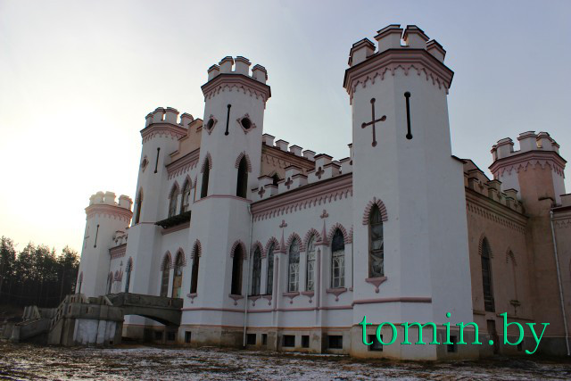 Дворец Пусловских в Коссово.  Фото Тамары ТИБОРОВСКОЙ