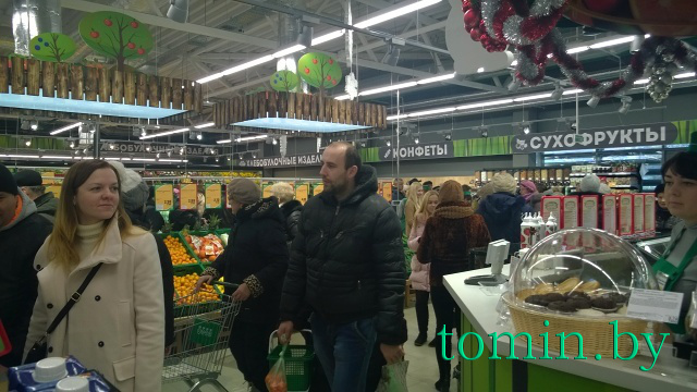 В Бресте на Гаврилова открылся новый гипермаркет. Фото Тамары ТИБОРОВСКОЙ