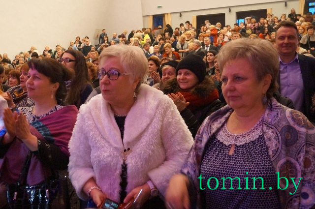 Праздничный концерт в Бресте: профсоюзы поздравили женщин с 8 Марта. Фото Тамары ТИБОРОВСКОЙ