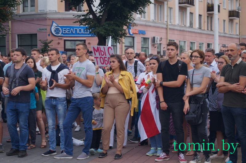 «Брестгазоаппарат», поддерживая акции протеста после выборов, вышел на главную площадь города
