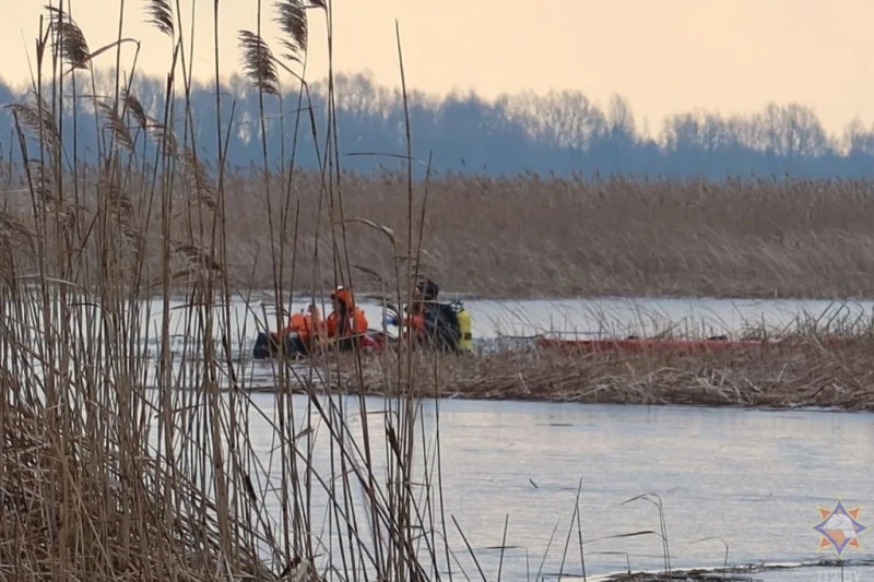 В Малоритском районе два рыбака провалились под лед: одного спас очевидец, второй утонул