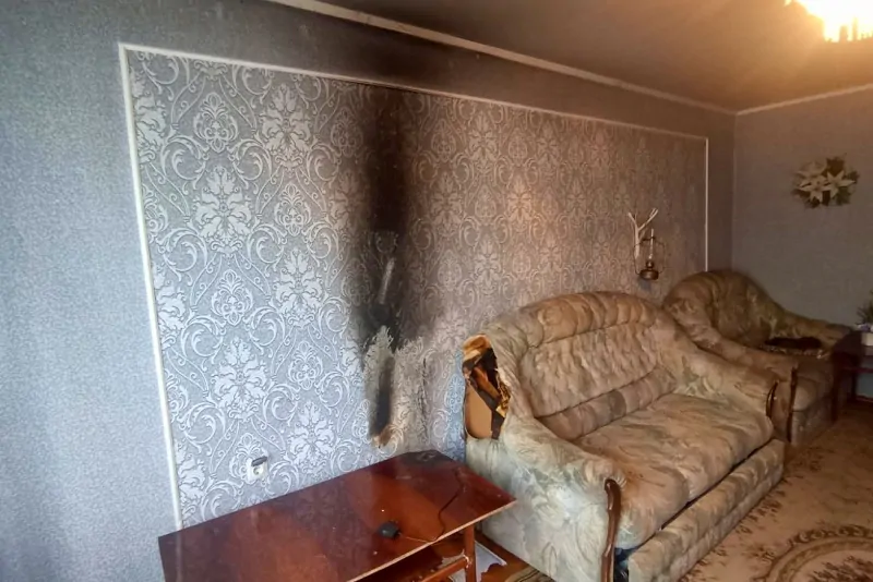 Заряжавшийся мобильник едва не «сжег» квартиру в Барановичах