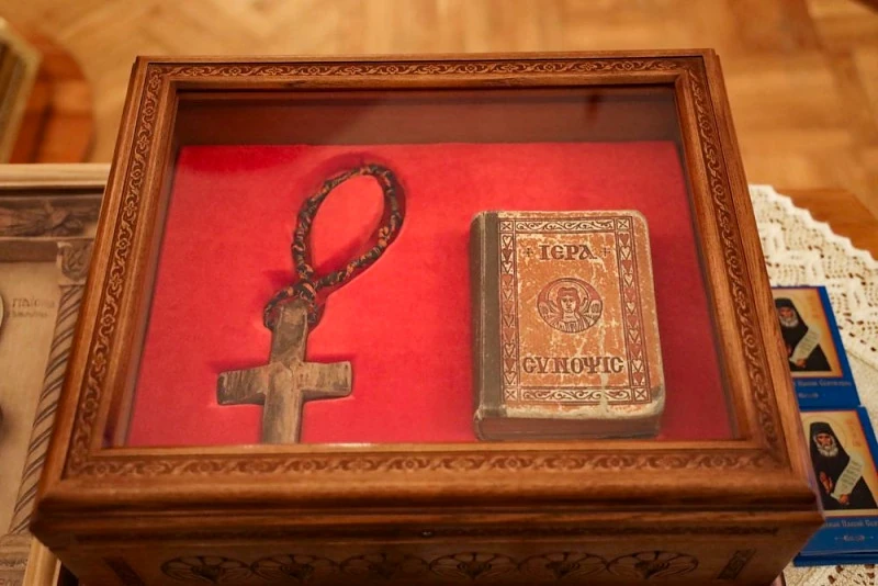 Крест «Божьего радиста» Паисия Святогорца доставлен в Беларусь: график пребывания святынь в регионах