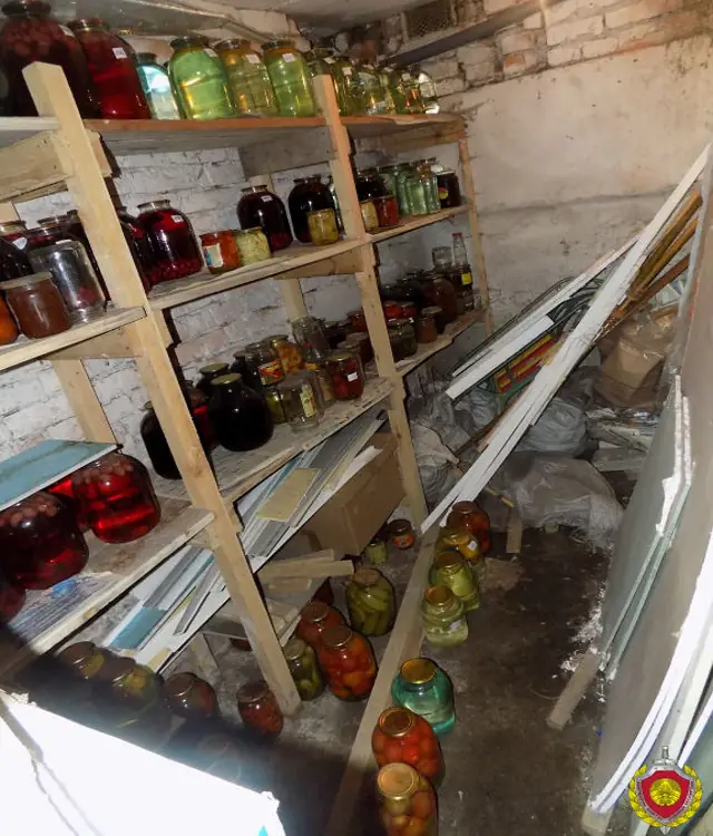 Житель Малоритского района украл у соседа более 70 банок консервов