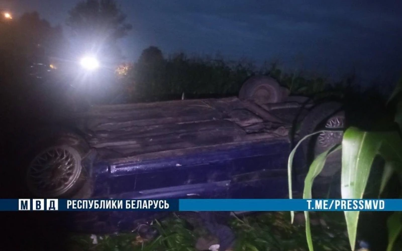 В Ивановском районе перевернулся «Фольксваген»: водитель погиб, четверо пассажиров в больнице