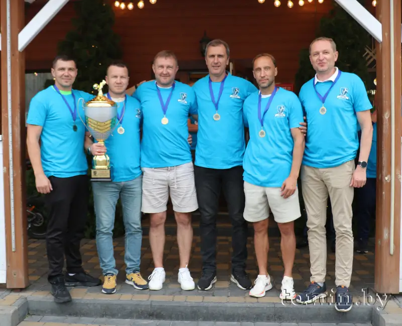 Ветераны футбола в Бресте сразились за призы турнира имени Леонида Стаецкого Ветераны футбола в Бресте сразились за призы турнира имени Леонида Стаецкого