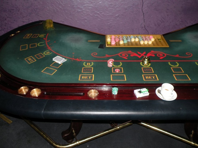 Четыре игрока «надули» брестское казино на 150 миллионов (фото, видео)