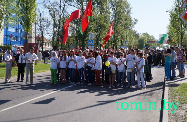 Около 40 тысяч человек собрались в Брестской крепости на митинг 9 мая (фото)