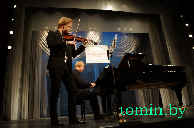  "Январские музыкальные вечера" . Паулюс Андерссон (фортепиано) и Конрад Левицки (скрипка) - фото
