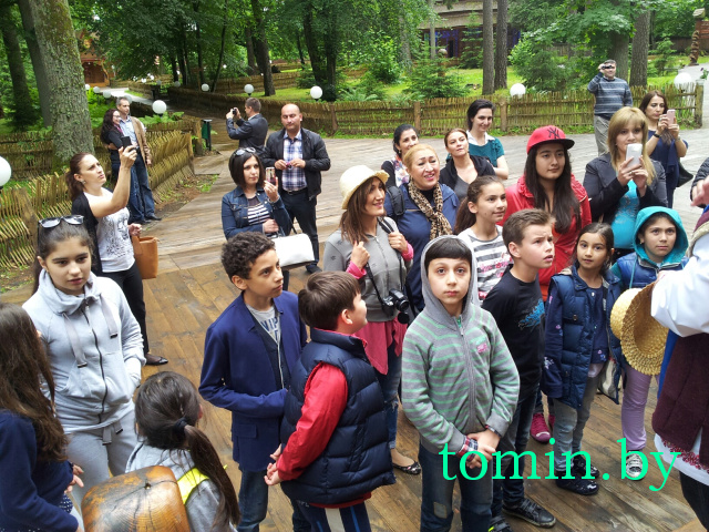 Участники проекта органов госбезопасности Беларуси и Азербайджана «Дети – за мир!», Беловежская пуща, 21 июня 2014  - фото