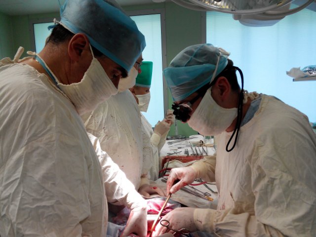 В Бресте прошла уникальная операция по аллотрансплантации легочной артерии - фото