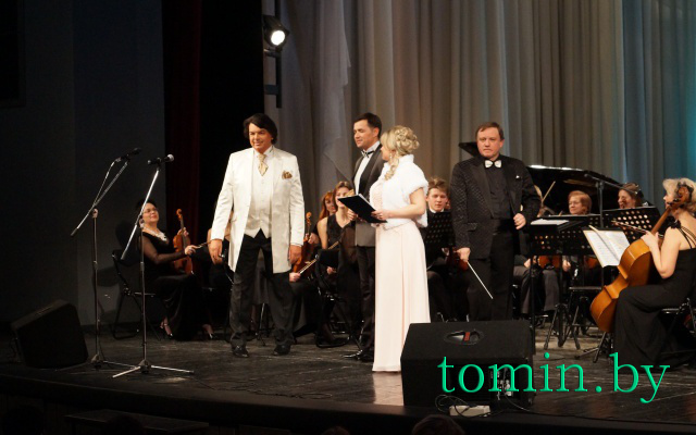 Триумфально прошел в Бресте первый концерт фестиваля «Январские музыкальные вечера».  Фото Тамары ТИБОРОВСКОЙ.