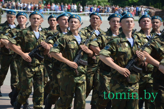В Брестской крепости приняли присягу более 800 воинов-новобранцев - фото