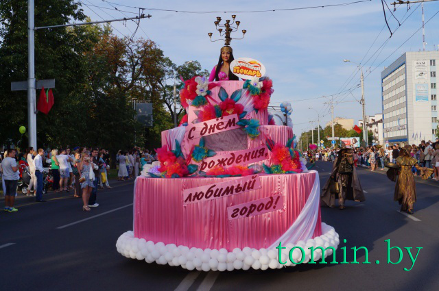Первый Берестейский карнавал. Фото Тамары ТИБОРОВСКОЙ