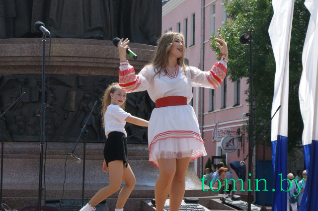 Брест празднует День города «Берестье-2016» - фото
