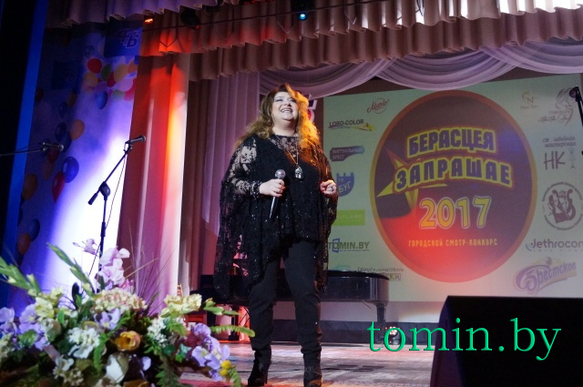 Певица Стелла. Фото Тамары ТИБОРОВСКОЙ