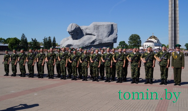 Военная присяга в Брестской крепости. Фото Тамары ТИБОРОВСКОЙ