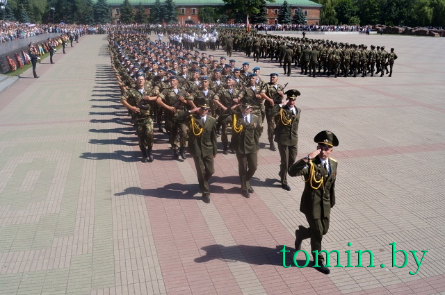Военная присяга в Брестской крепости.  Фото Тамары ТИБОРОВСКОЙ