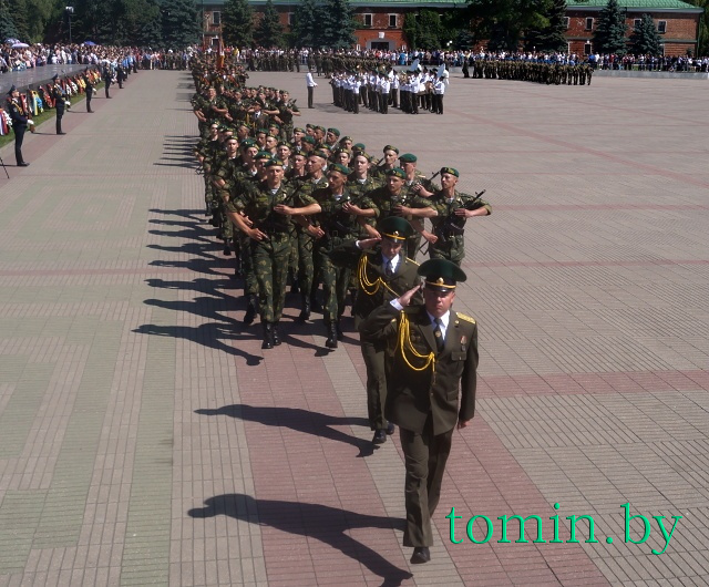 Военная присяга в Брестской крепости.  Фото Тамары ТИБОРОВСКОЙ