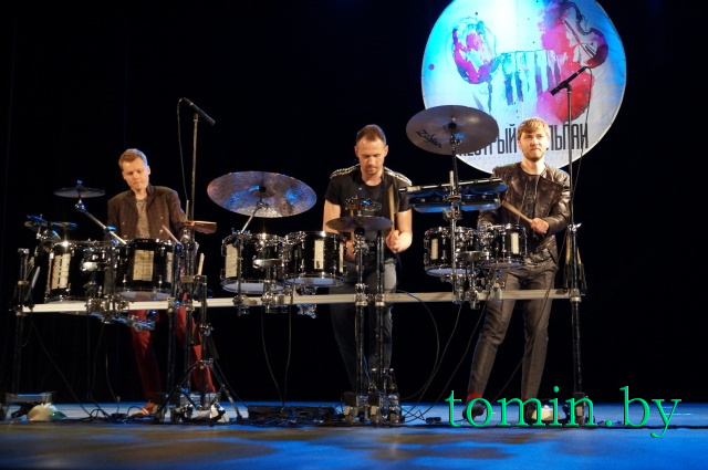 Шоу барабанщиков «Стресс». Фото Тамары ТИБОРОВСКОЙ