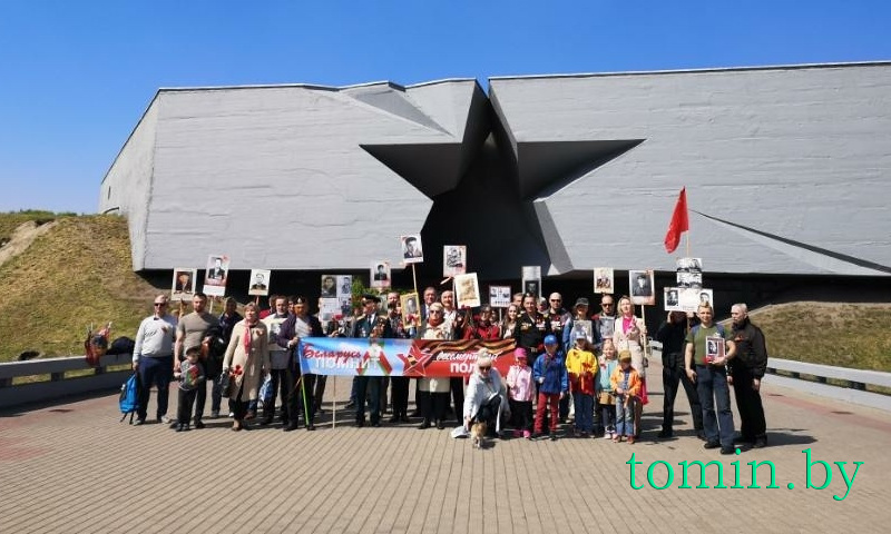 Участники акции "Беларусь помнит" 9 мая 2020 г.