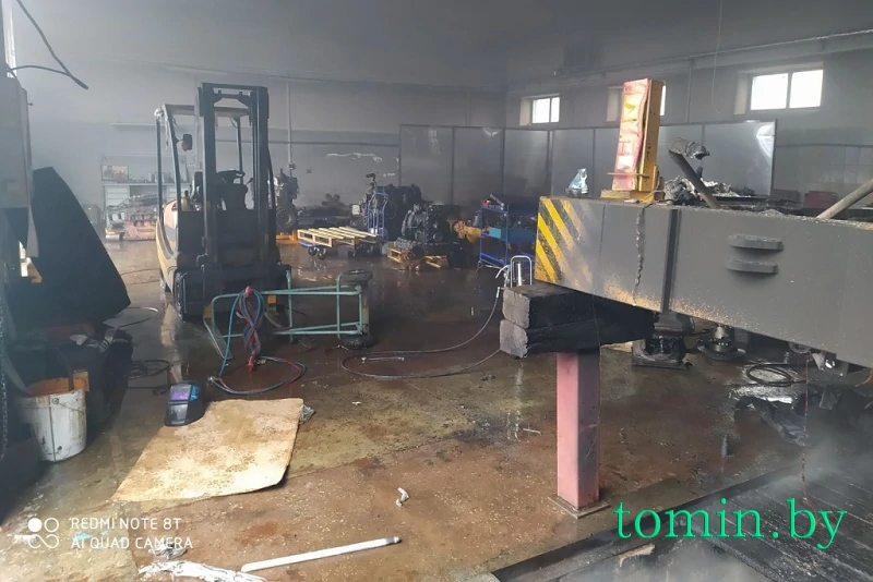 В Бресте произошел пожар в мастерских на Бауманской