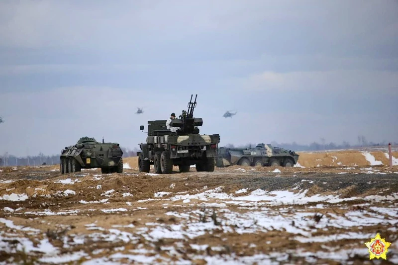 На полигоне Брестский военные России и Беларуси отрабатывают боевое слаживание