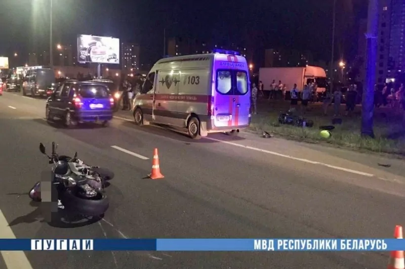 В Бресте на Варшавском шоссе в результате двойного столкновения погиб мотоциклист