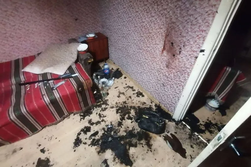 Брест: в 9-этажке на Кривошеина горела квартира, спасены 85-летняя женщина и ее сын