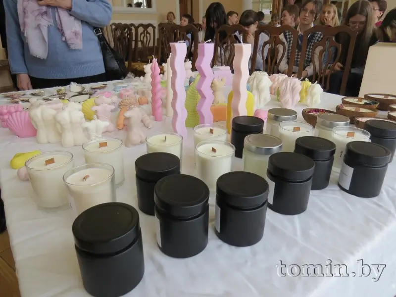 Мастерица из Бреста Кристина Сороко создает оригинальные соевые свечи