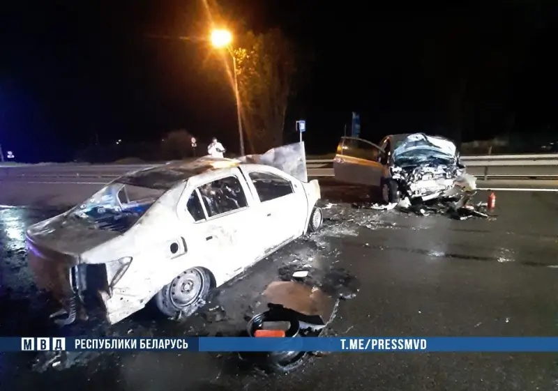 Лобовое ДТП в Минском районе: столкнулись и загорелись «Тойота» и «Рено», погибли оба водителя