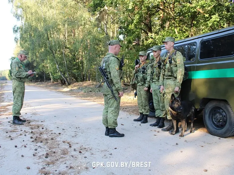 Под Брестом пограничники состязались за звание лучшей тревожной группы