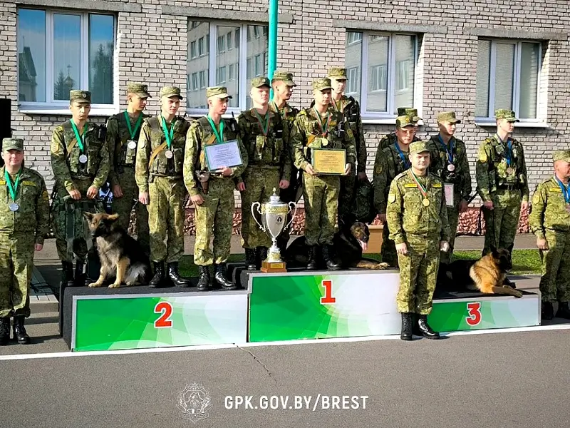 Под Брестом пограничники состязались за звание лучшей тревожной группы