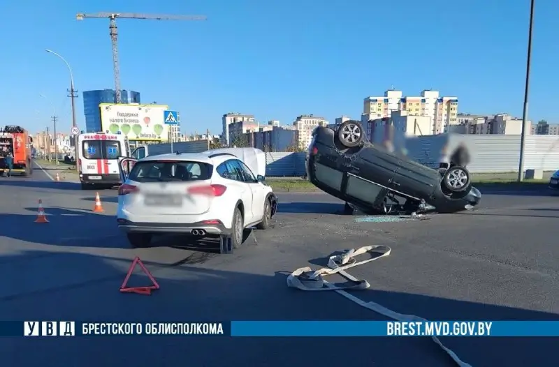 В Бресте перевернулся «Форд-Фокус»